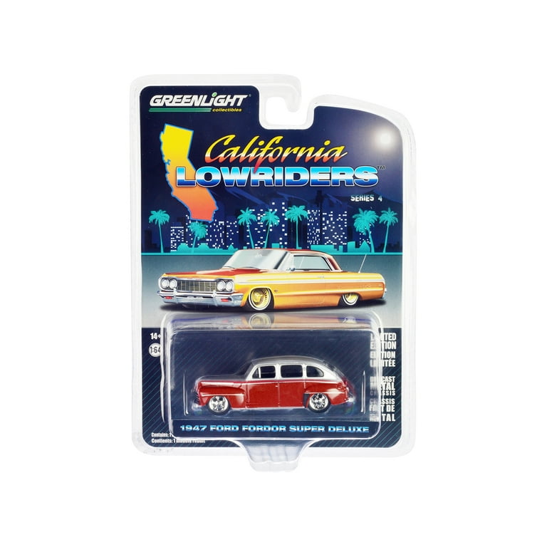グリーンライト　1947 Ford Fordor Super Deluxe Amazon.com: Greenlight 1/64 1947 Ford Fordor Super Deluxe