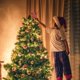 thumbnail image 1 of Estrella de Topper del Árbol de Navidad - Decoración 3D Hueca en Pentagrama en la Copa del Árbol, Adorno Navideño de ABS Rojo de 9 pulgadas con asa mate, 1 of 6