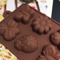 thumbnail image 3 of 1 molde de silicona para chocolate con formas de flores e insectos., 3 of 5