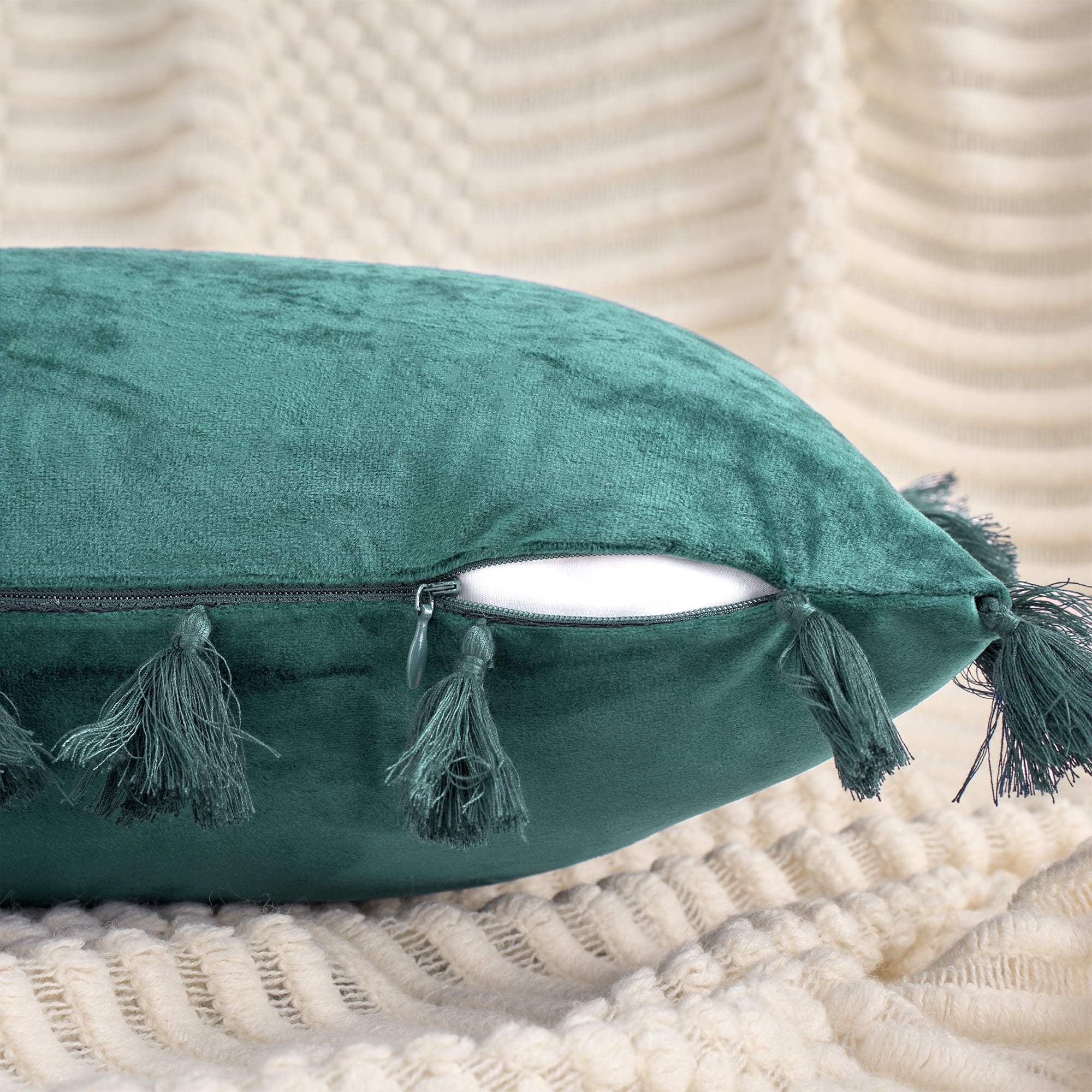 Unique Bargains Velvet Soft Throw Pillow Covers Pack of 2 Green 20" x 12"