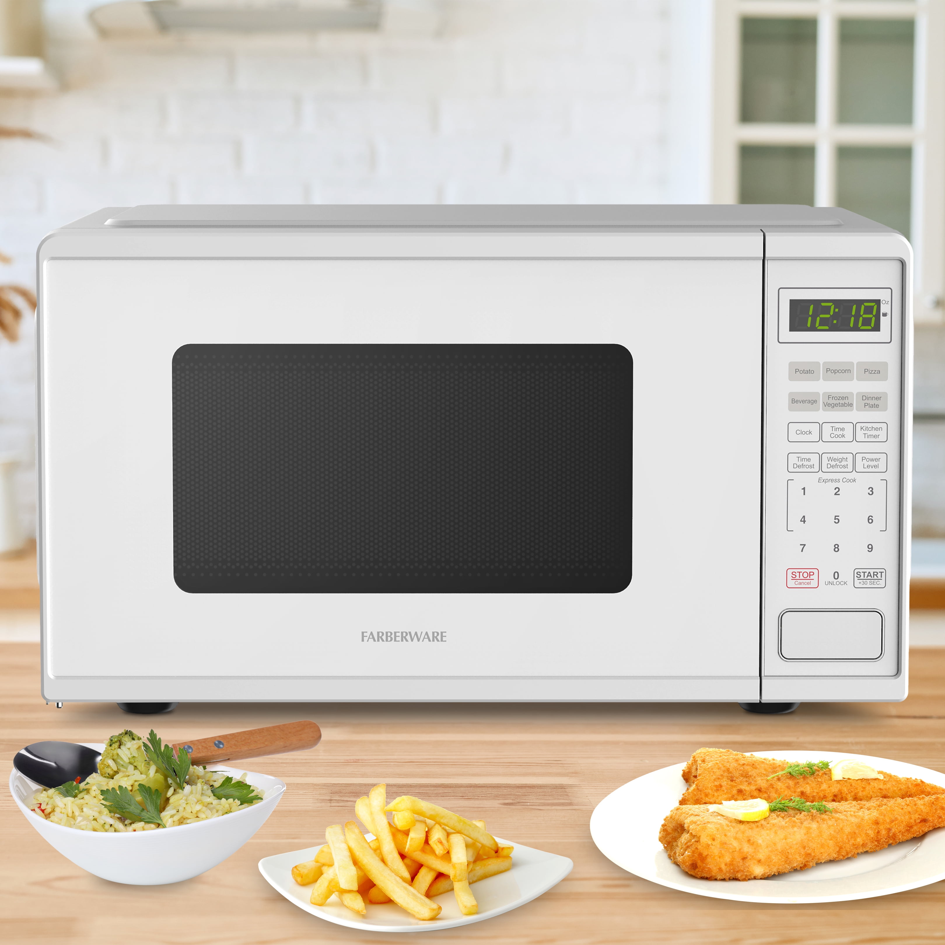 Farberware 0.9 cu ft Microwave Oven, 900W Countertop Microwave Oven with Digital Display, White