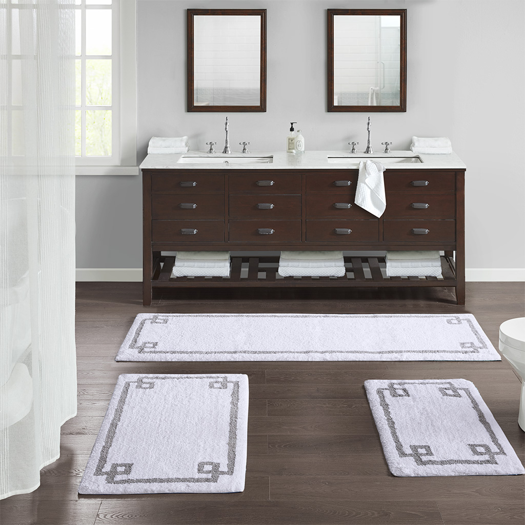 MAYEERTY 100% Medium Pile Cotton Tufted Bath Rug, White, 20"W x 30"L