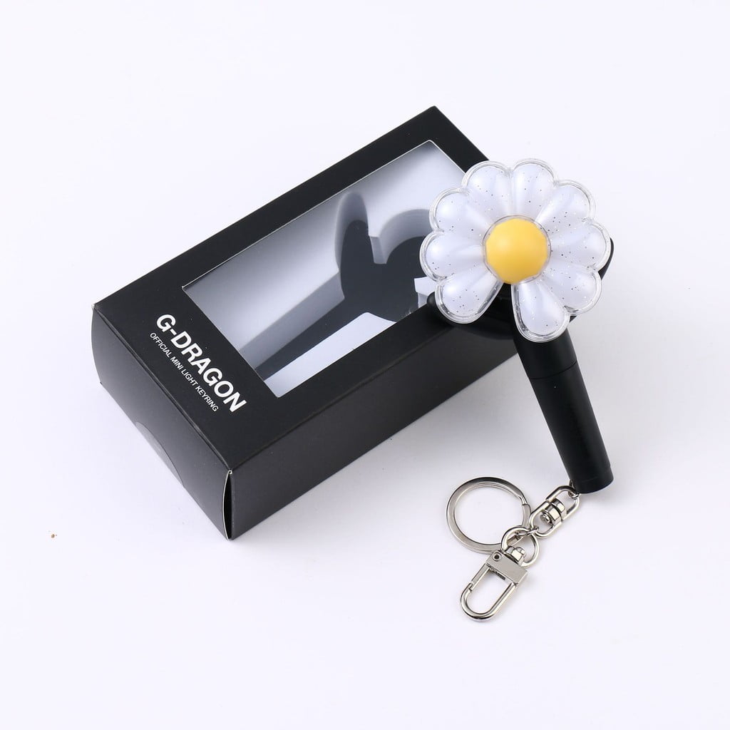 アイドル G-DRAGON OFFICIAL MINI LIGHT KEYRING G-DRAGON GD Official Mini Light Keyring ( Black / Mint Ver