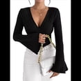 thumbnail image 3 of Camiseta de Larga Ajustada con Cuello en V Acanalado para Mujer, Top Informal de Moda con Mangas Acampanadas. Negro XL, 3 of 9