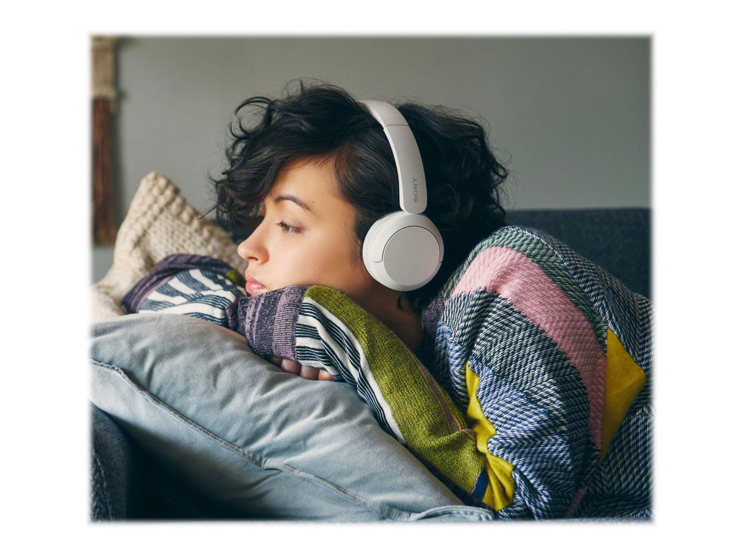 Sony WH-CH520 Wireless Headphones with Microphone - White