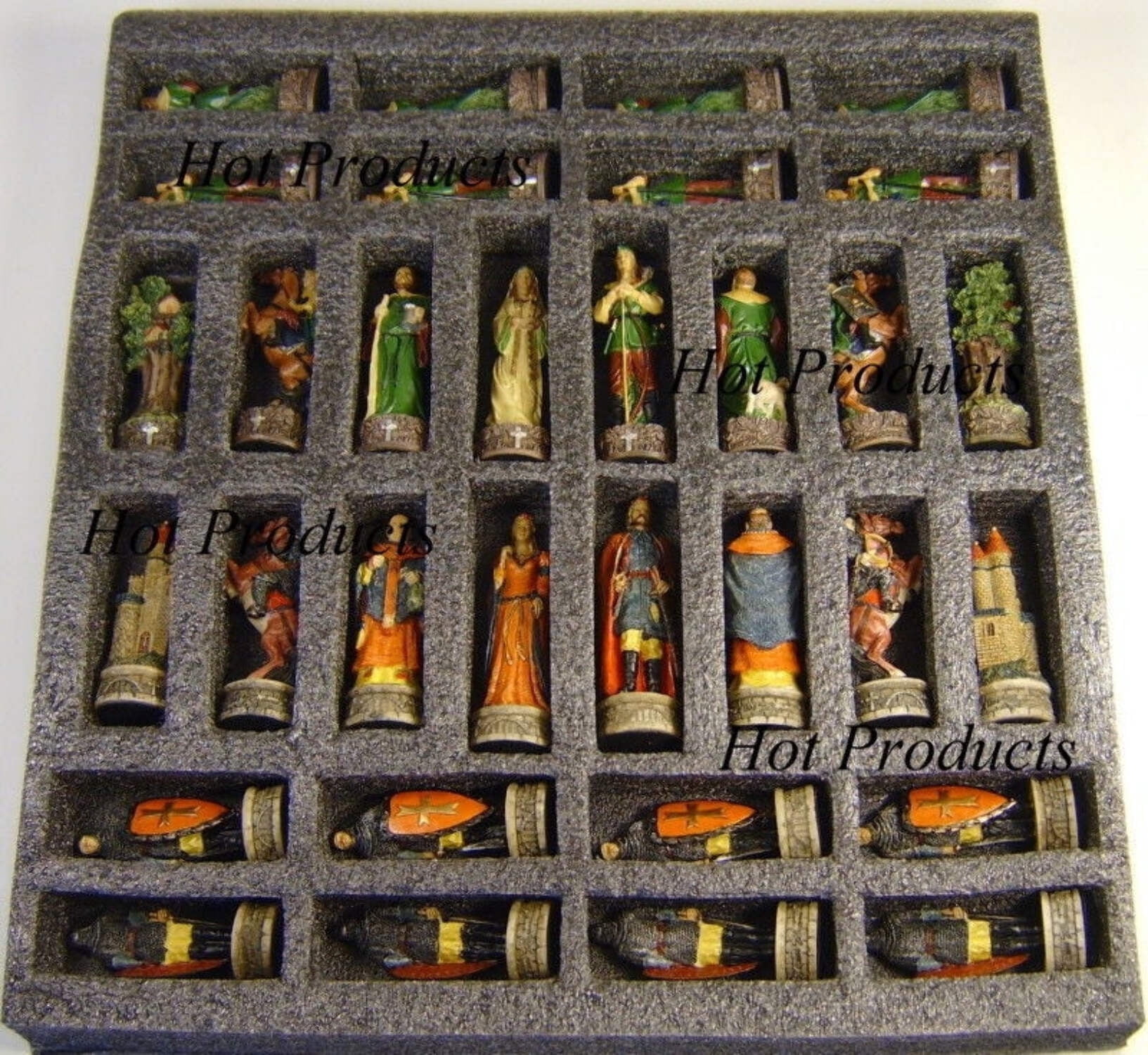 Medieval Times ROBIN HOOD Chess Set W/ 14 Ebony Black  Maple Wood Board