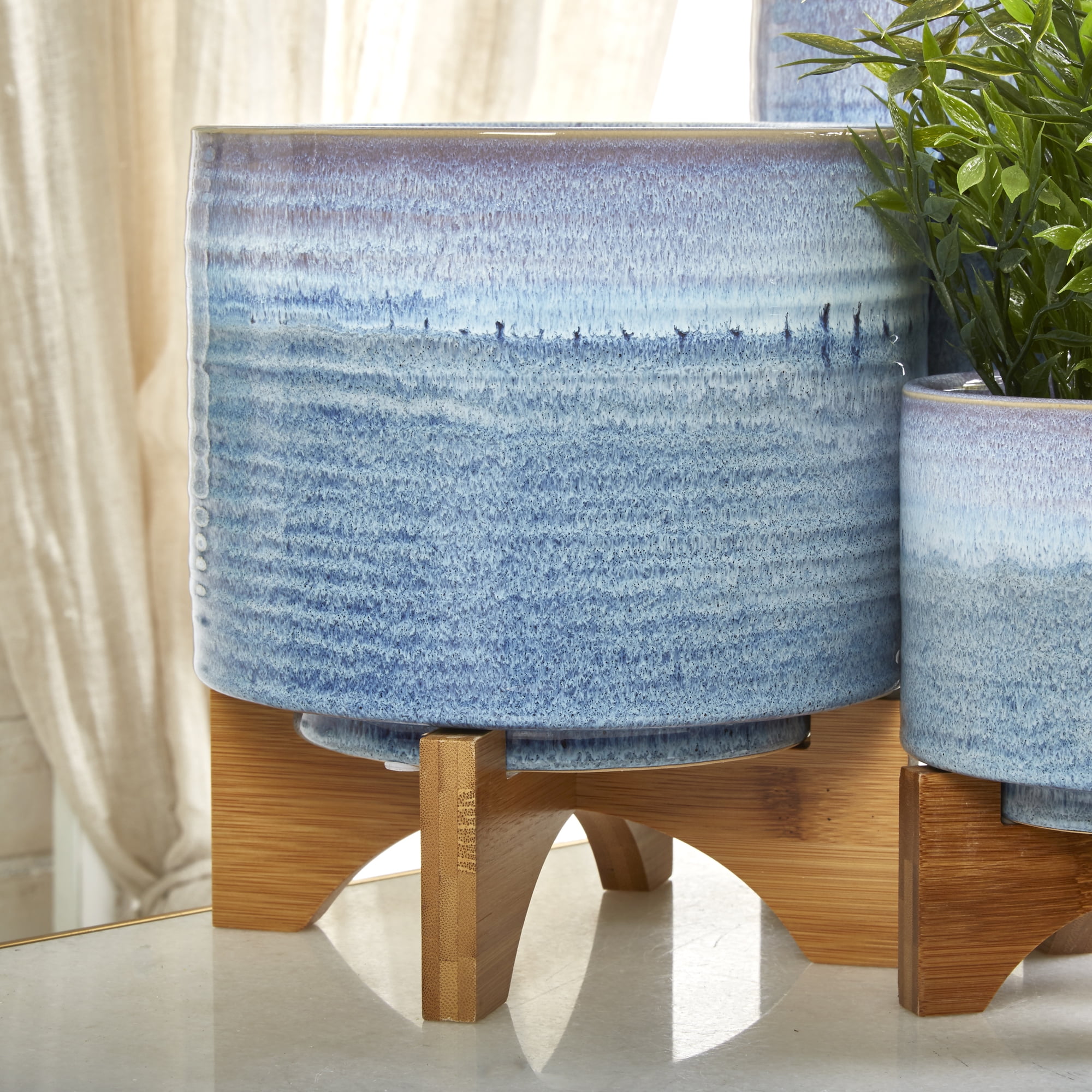 Elegant Ombre Blue 8" Ceramic Planter with Wooden Stand