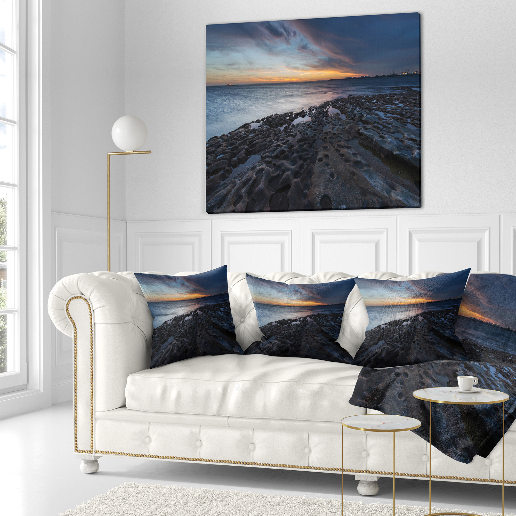 Designart La Perouse Beach Sydney - Seascape Throw Pillow - 16x16