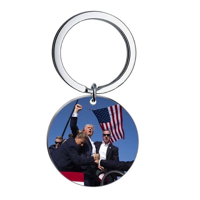 Llavero Trump Shot Fight para Amigos (etiqueta Redonda Impresa)