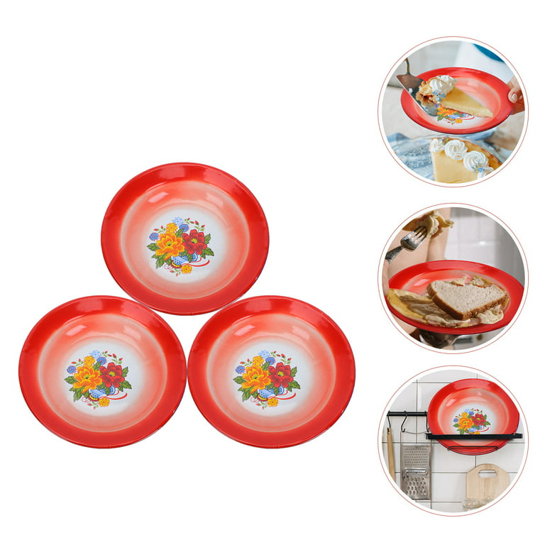 multicolored enamel plates