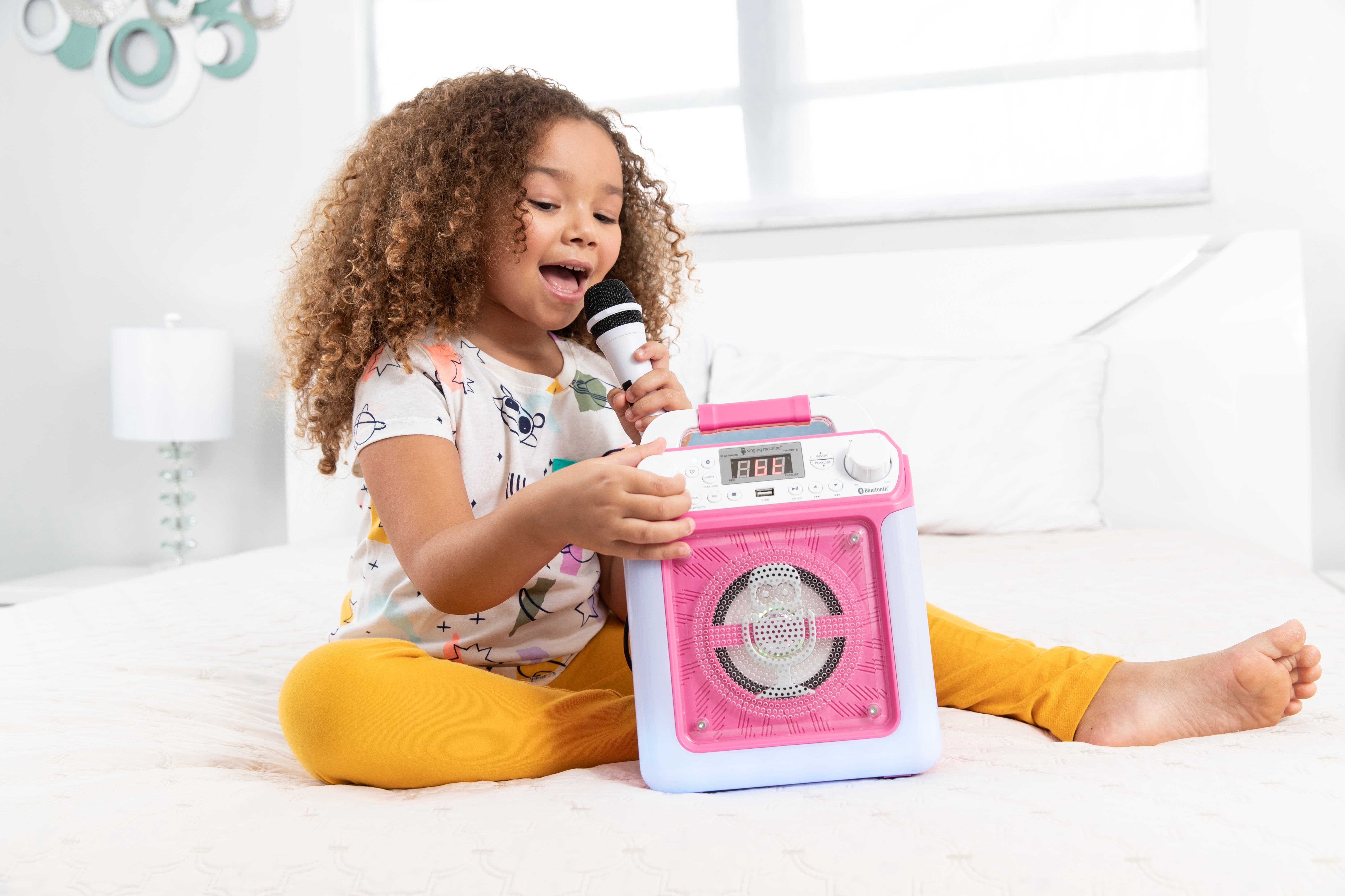 The Singing Machine Groove Mini Karaoke, Pink