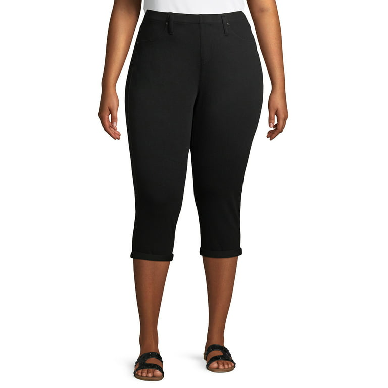 Women's Classic Plus Size Capri Jeggings. • Capri jeggings featuring a  light sheen and jean-style • Lightweight, breathable cotton-blend material  • Belt loops with 5 functional pockets • Super Stretchy • Pull