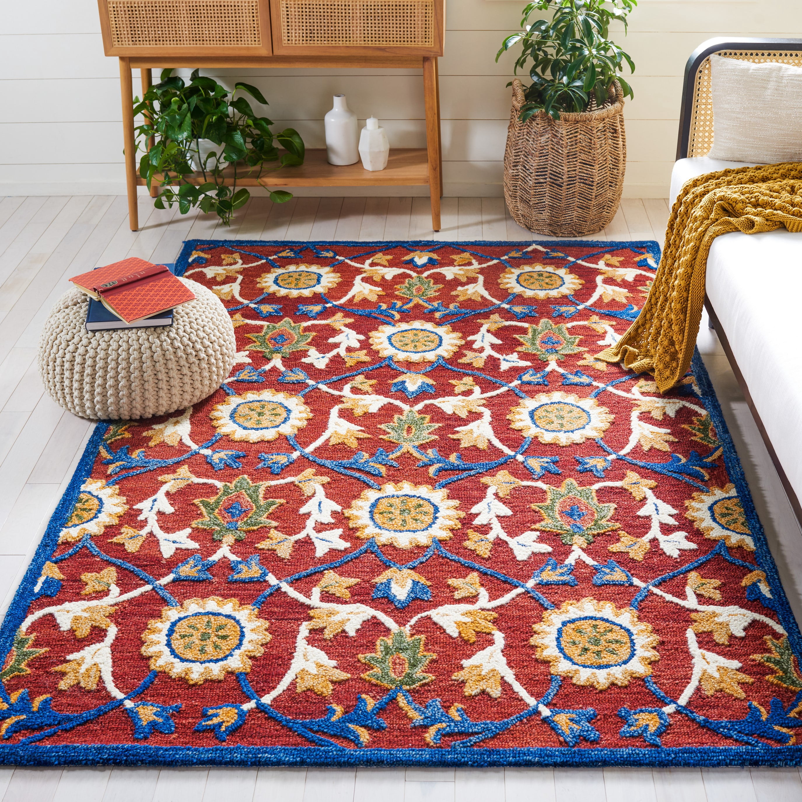 SAFAVIEH Blossom Lecia Floral Area Rug, Rust/Blue, 4' x 6'