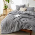 thumbnail image 1 of Juego de edredón Bedsure Super King de 305 x 305 cm, color gris oscuro, 1 of 9