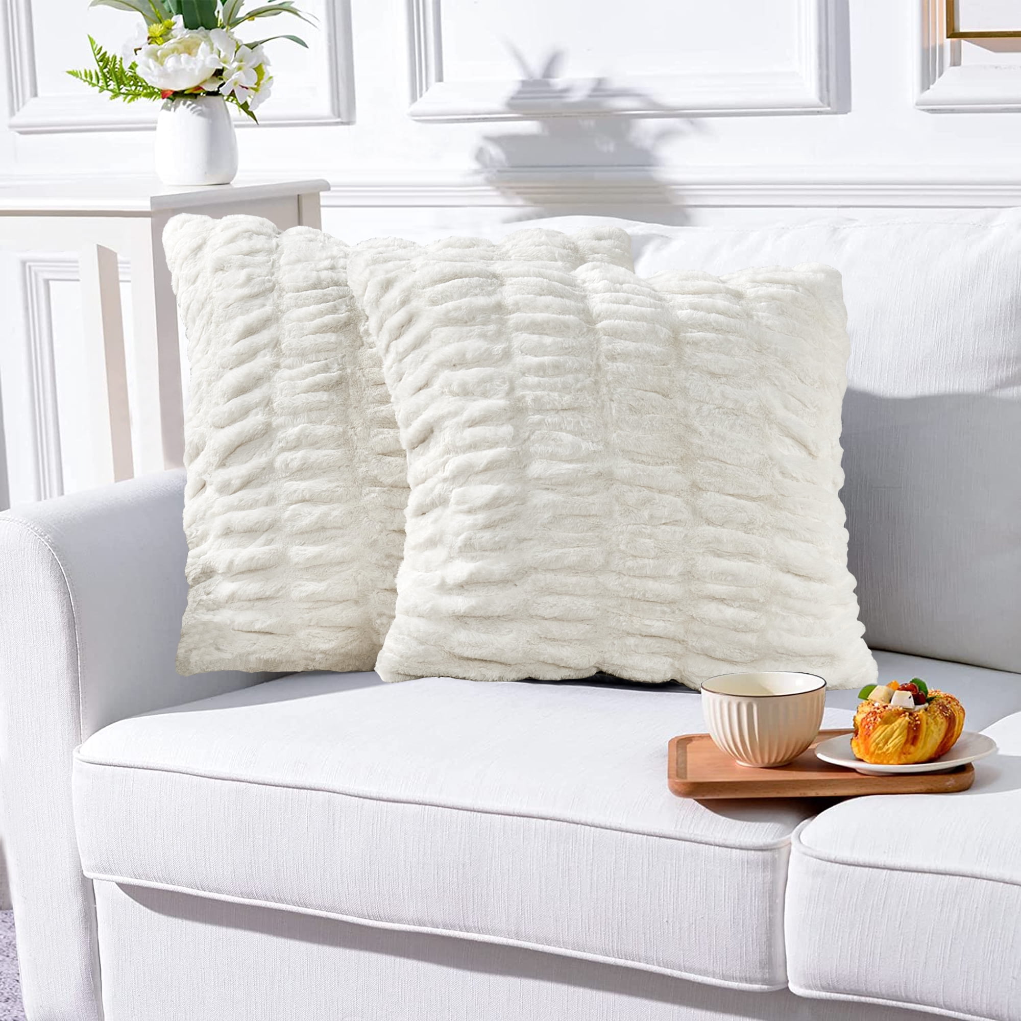Home Soft Things Faux Fur Shar Pei Throw & Pillow Cover Combo - Cloud Dancer - 60" x 80"/20" x 20"
