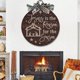 thumbnail image 4 of Letrero navideño redondo para puerta, adorno colgante rústico de madera para puerta delantera, 4 of 5