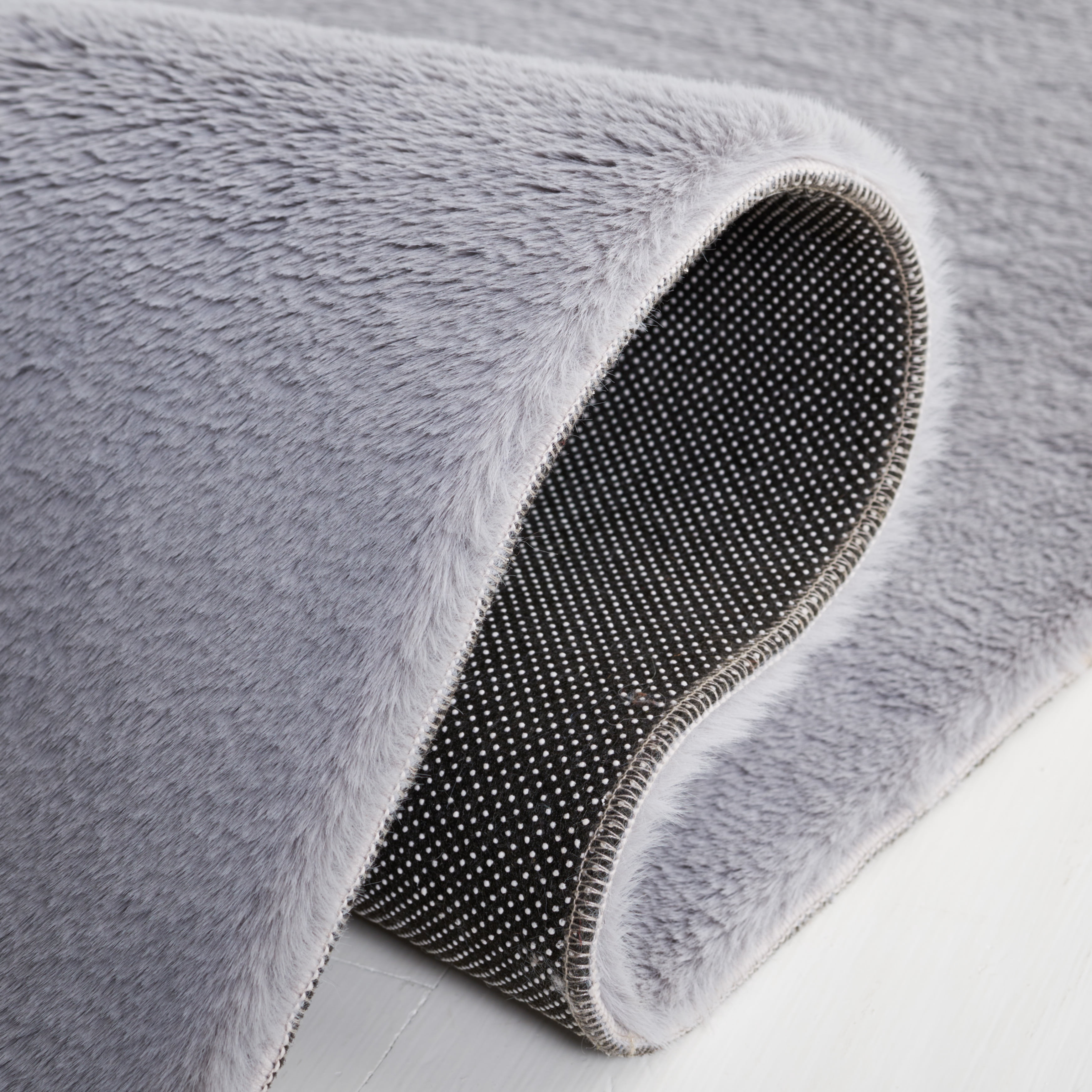 Safavieh Faux Rabbit Fur David Solid Machine Washable Slip Resistant Runner Rug, Light Gray, 2'3" x 8'