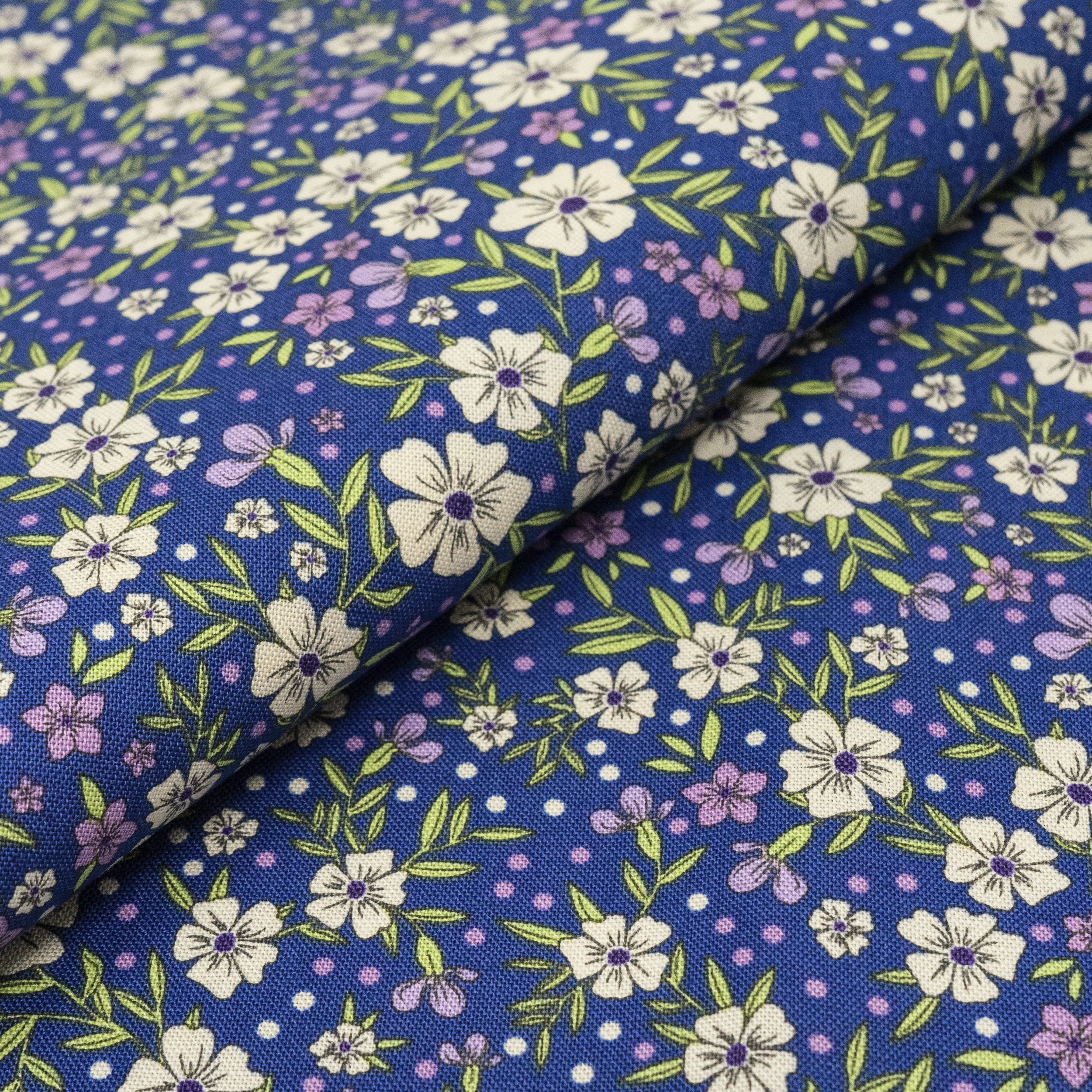 Singer Print Fabric, 100% Premium Cotton, Quilt Sewing, 44 inch, Purple Packed Floral, Cut by Yard