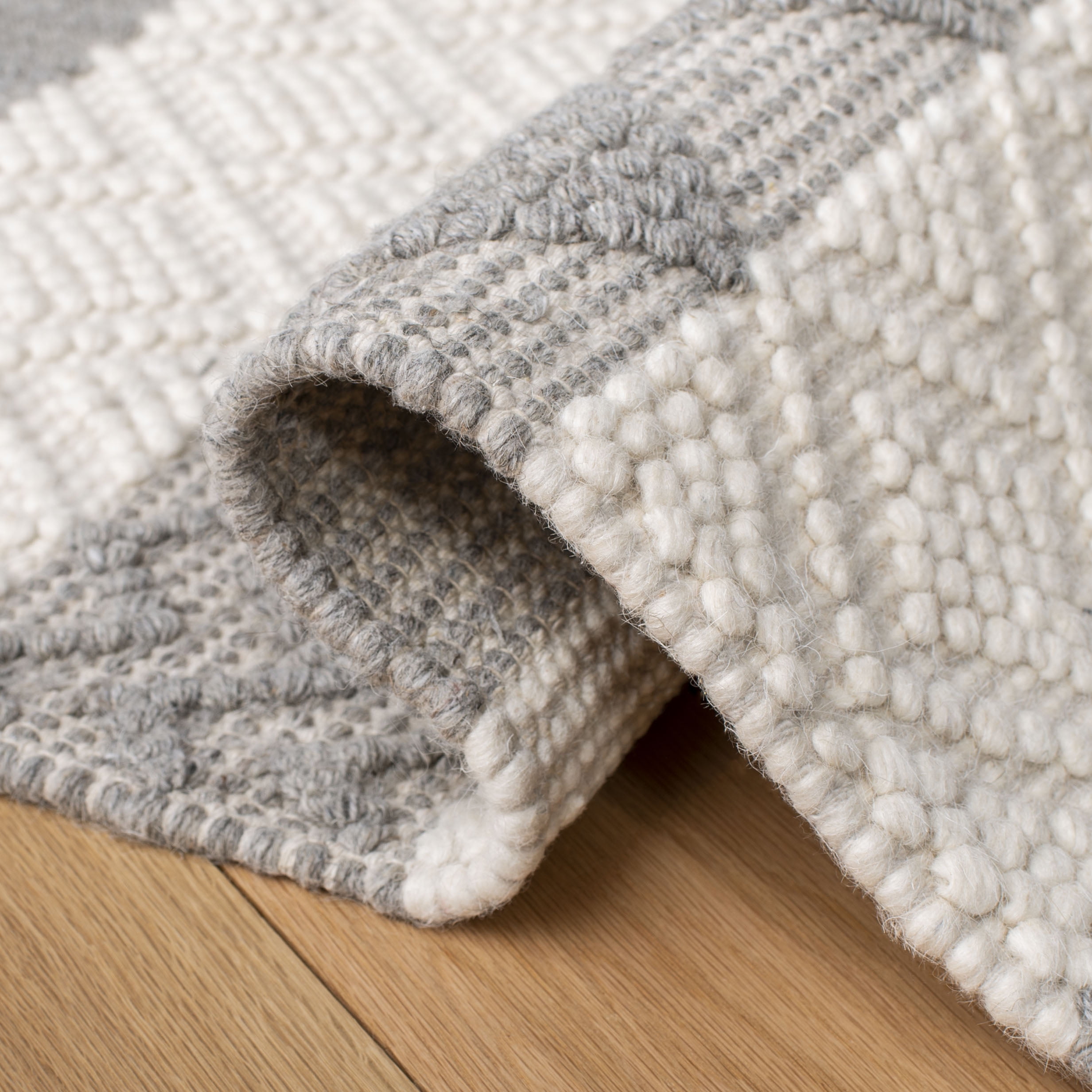 SAFAVIEH Natura Elvin Geometric Wool Area Rug, Ivory/Grey, 6' x 6' Square