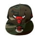 thumbnail image 1 of Gorra New Era 9fifty Chicago Bulls Trucker 60316836, 1 of 4