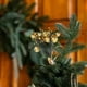 thumbnail image 5 of Inserto de rama de ratán navideño | Ramitas y hojas decorativas doradas y rojas con bayas rojas | Acento natural tejido a mano para las fiestas | 11.8x5.9 pulgadas | Decoración festiva de adornos, 5 of 9