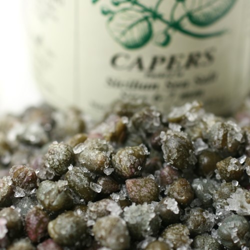 Capers in Sea Salt from Salina