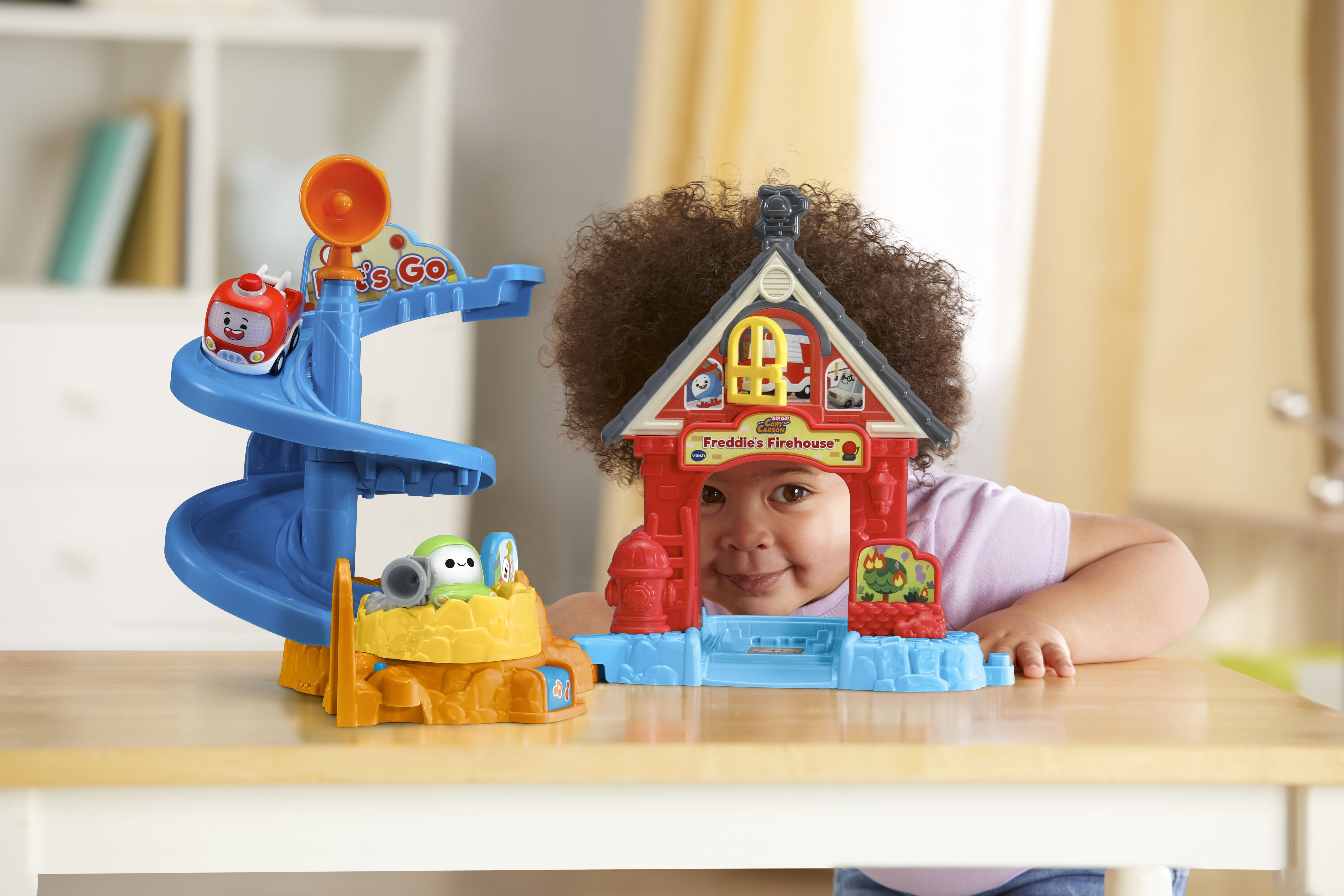 Toy Kids Car Set VTech Toot-Toot Drivers Cory Carson Freddie's Fire Station 