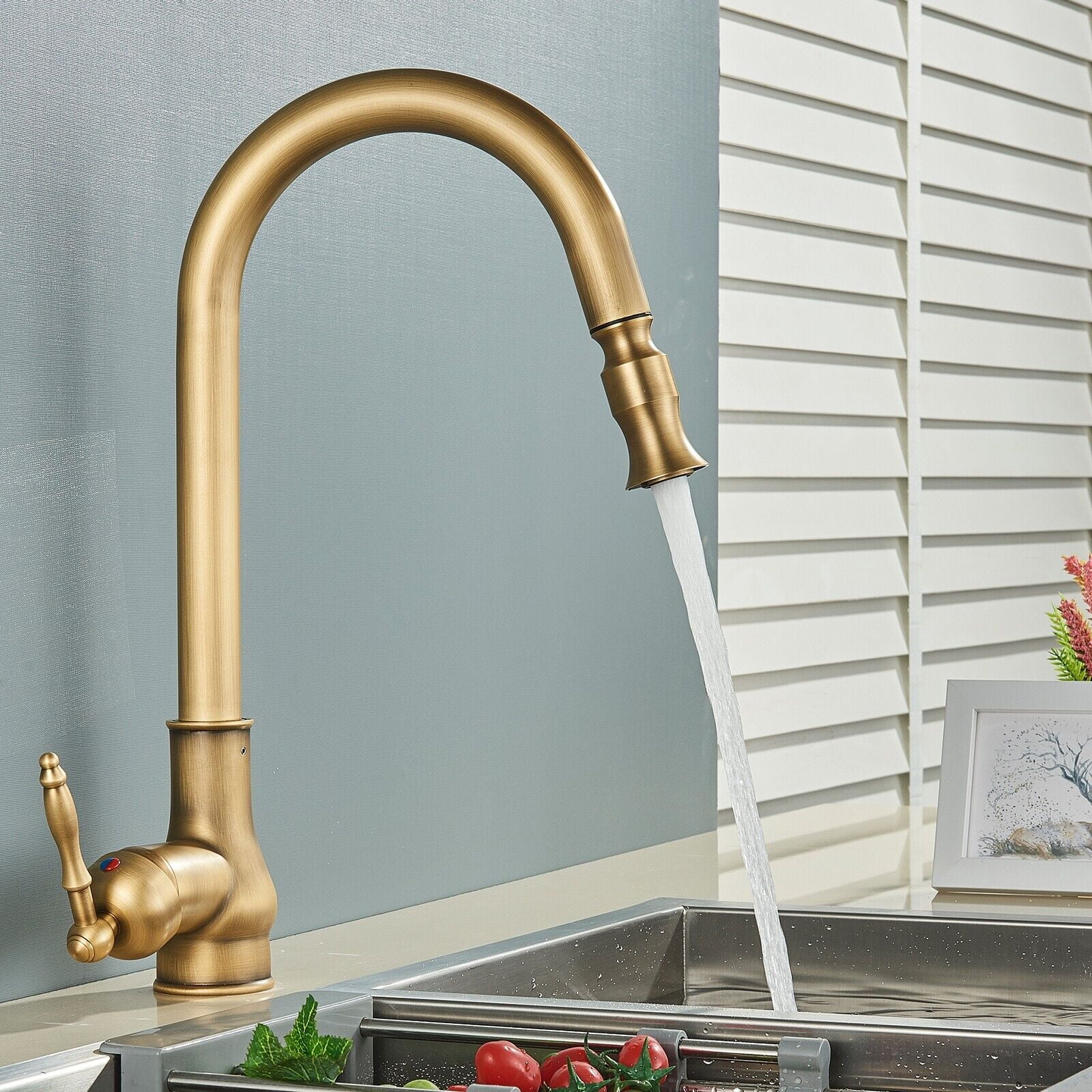 Antique Brass Kitchen Faucet Pull Down Sprayer Single Handle Swivel Spout Mixer