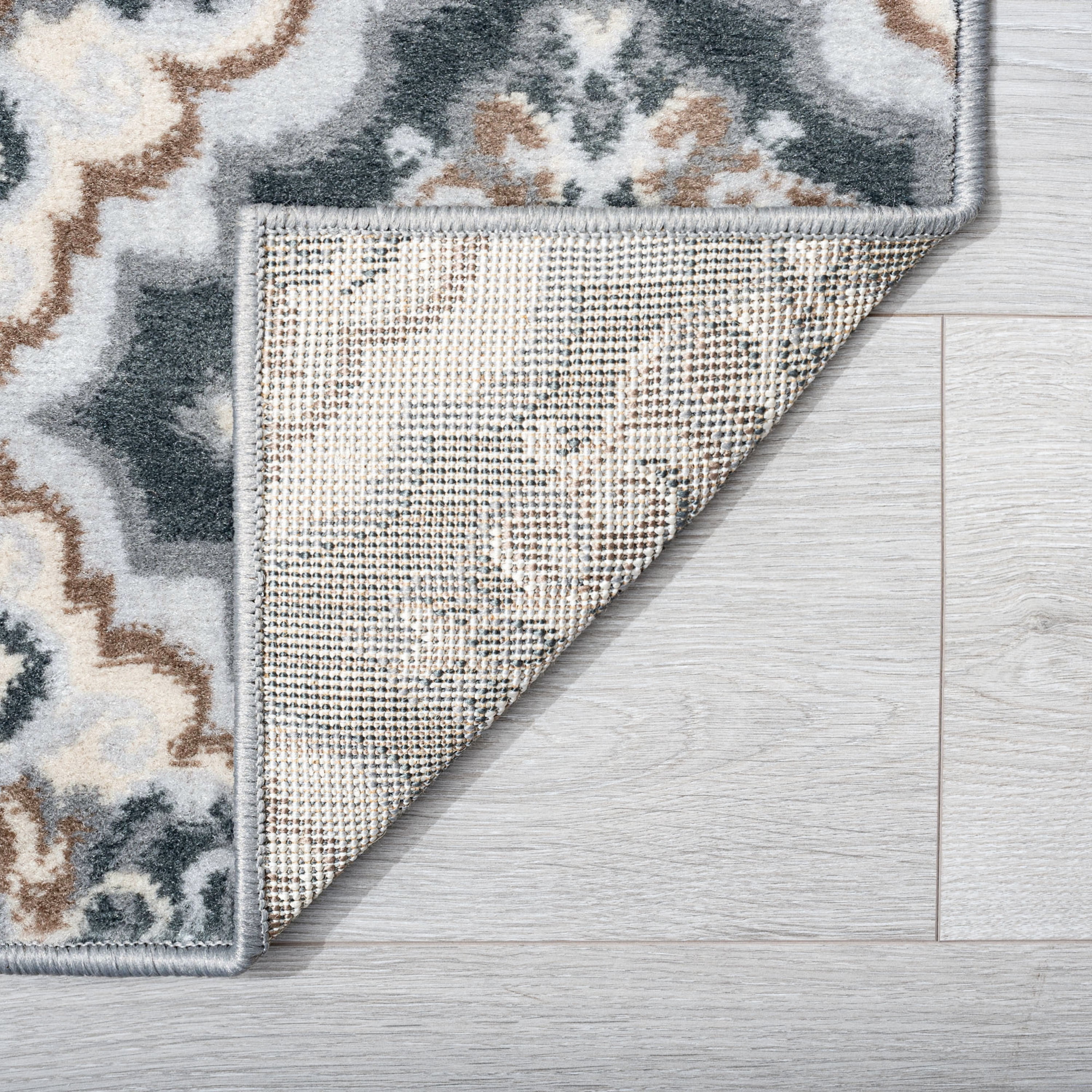 Madison Traditional 5' x 7' Gray Polypropylene Indoor Area Rug