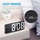 thumbnail image 4 of Reloj despertador digital, reloj digital con pantalla LED, alarma matutina con temperatura y fecha, alimentación USB o pilas, color blanco, 4 of 5