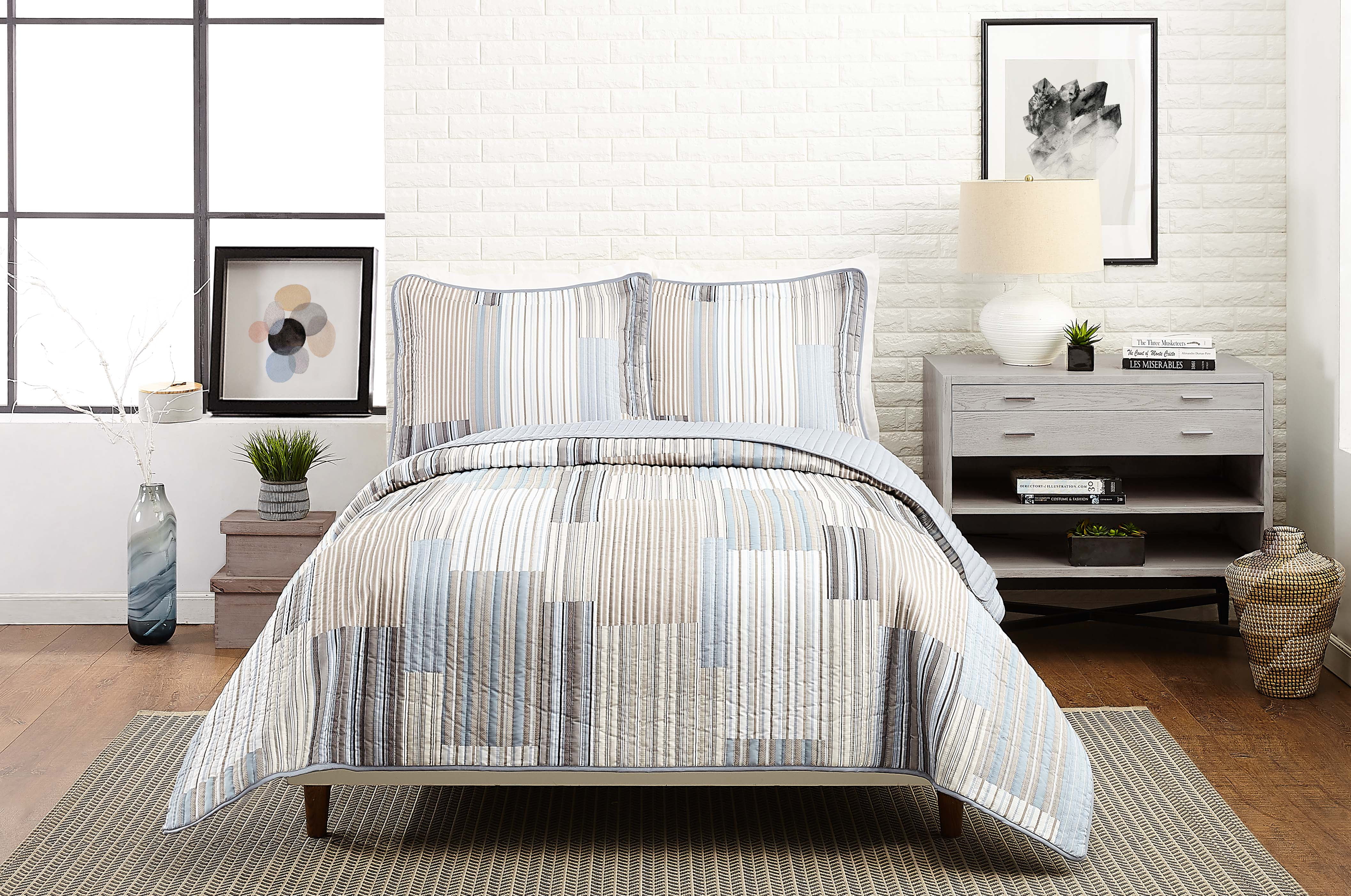 Mainstays Stripe Quilt, King