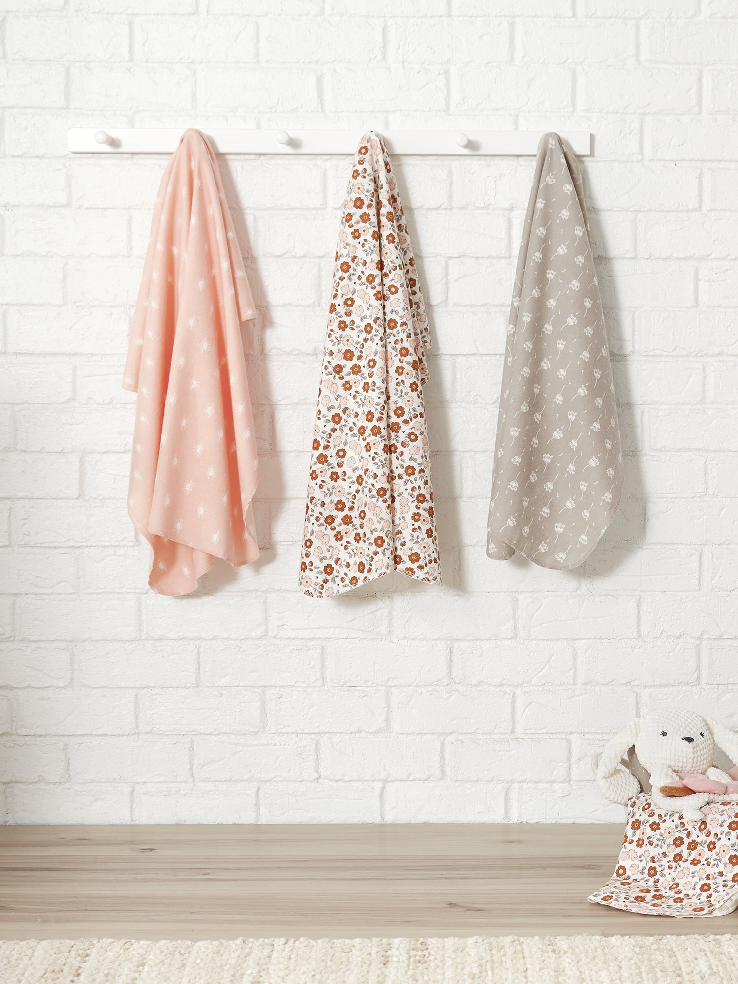 Modern Moments by Gerber Baby & Toddler Girl Flannel Blankets, 5-Pack, Ivory Floral
