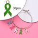 thumbnail image 1 of Colgantes de Cinta perfecl 30 Uds Esmalte Verde, 1 of 8