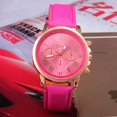 thumbnail image 1 of Reloj de mujer con correa de tres ojos Reloj de mujer de moda con romanos graduados, 1 of 6