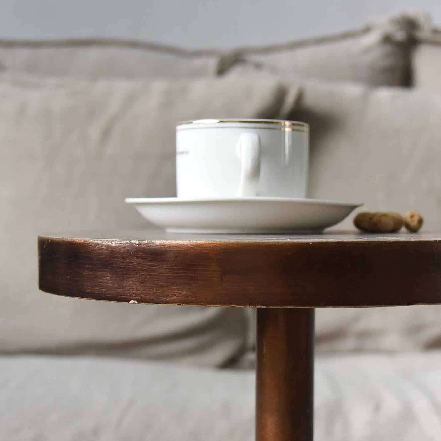 Small Pedestal End Table, Living Room Accent Side Table - Display Stand with Wood Top & Distressed Finish Metal Base, Light Espresso