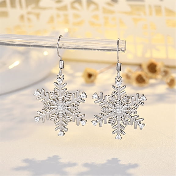 HmNPlay Micro Inlaid Snowflake Drop Earrings Women Statement Jewelry Elegant Winter Holiday Fashion Romantic Valentines Day Gift for Wife Mom Wedding Anniversary Party Prom