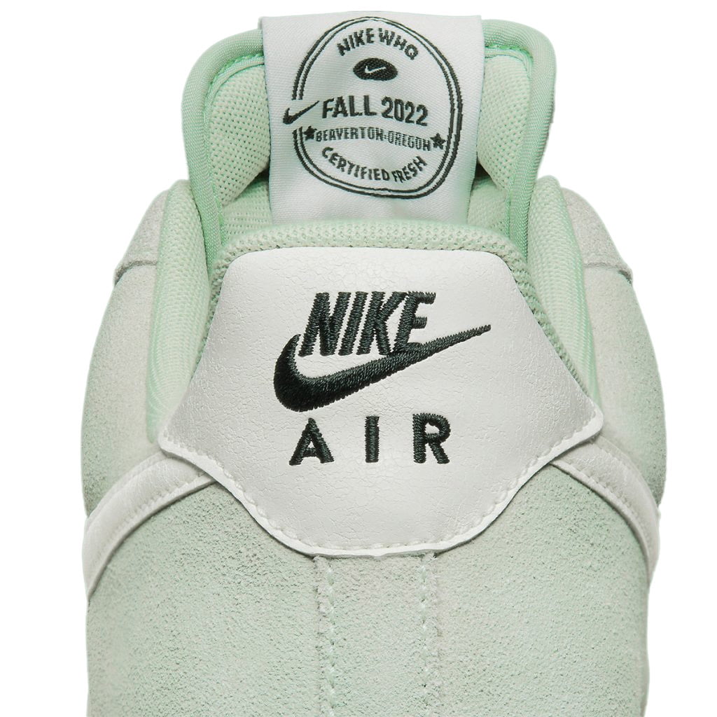  Nike Air Force 1 07 LV8 DA8481-300 Men's Casual Shoes, Men's  Size 10.5 (28.0 cm), green : Clothing, Shoes & Jewelry