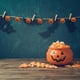 thumbnail image 4 of Campanas De Calabaza De Halloween Con Agujero Accesorios De Halloween Colgante De Calabaza De Metal Para Árbol De Navidad 10 Uds. Scienceny HA037625-00, 4 of 6