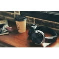 thumbnail image 4 of Auriculares Sony Premium Walkman inalámbricos ligeros de 16 GB, 4 of 6