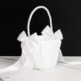 thumbnail image 1 of Cestas para niñas de las flores para bodas, cesta de flores blancas con asa de perla para niñas de las flores, 1 of 4