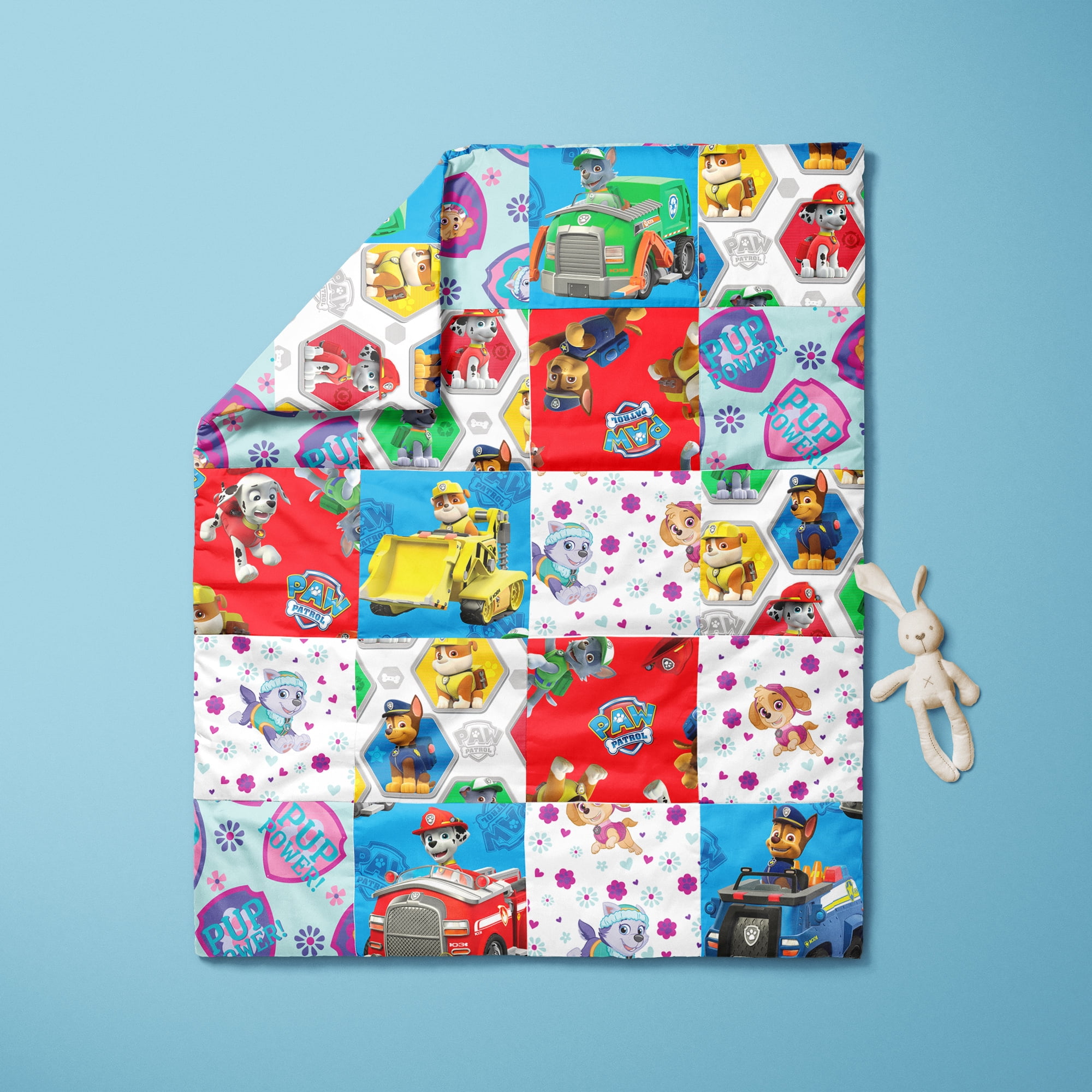 Paw Patrol Fat Quarter Bundle 100% Cotton, Red, for Quilting & Sewing, 5 Pieces