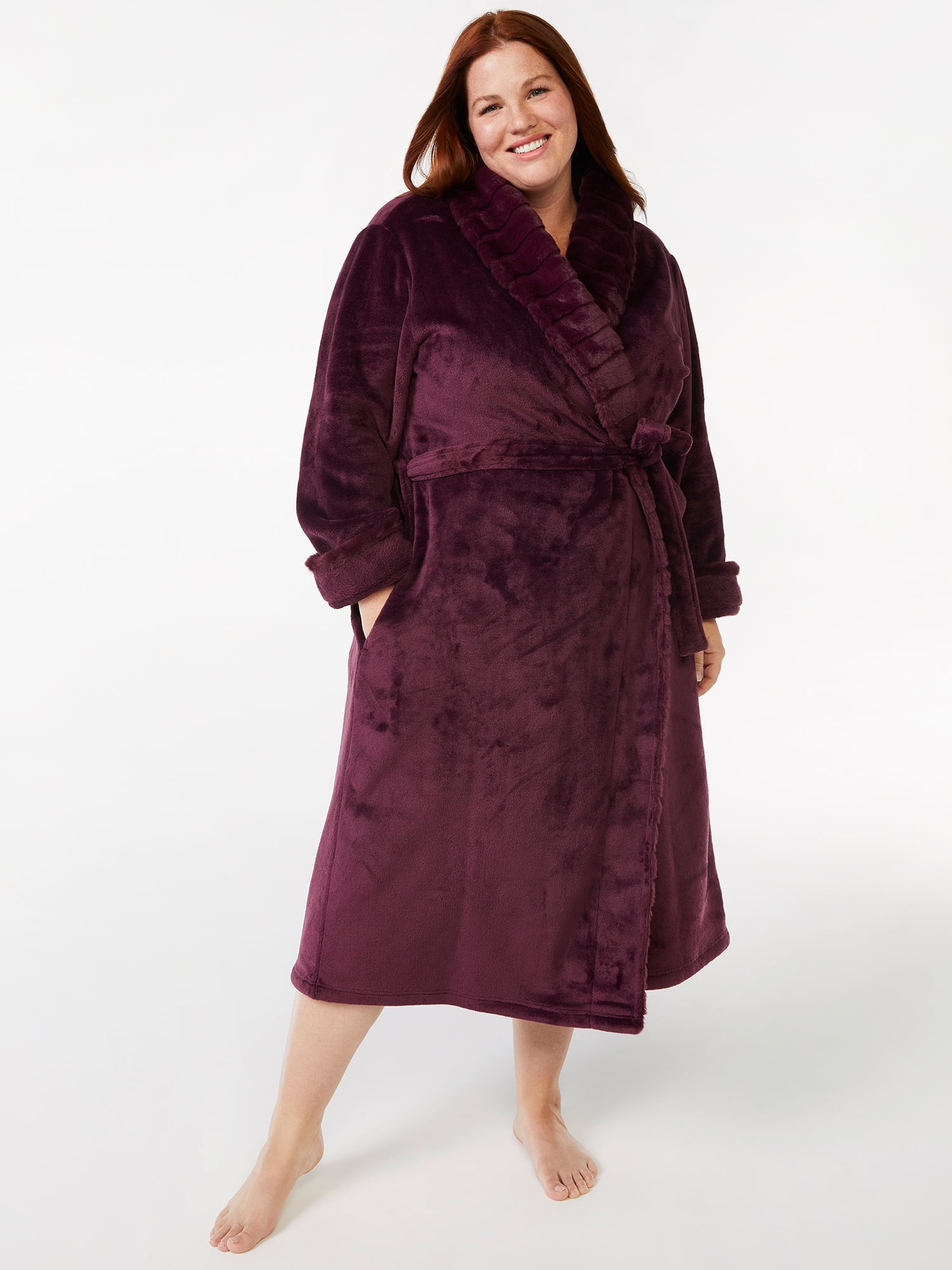 Joyspun Women’s Plush Sleep Robe, Sizes S to 3X
