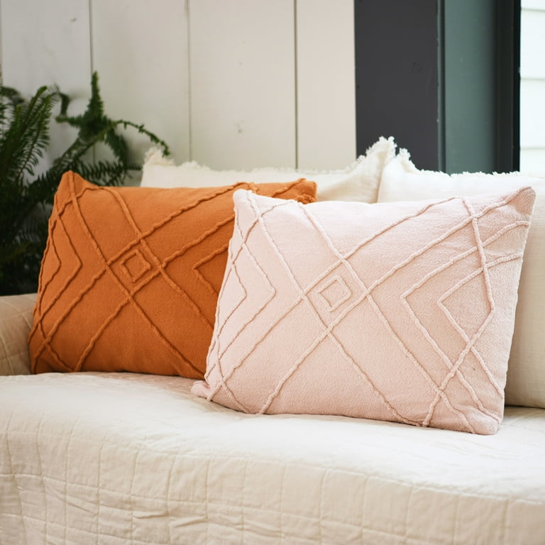Main Mesa Main Mesa Embroidered Cotton Geometric Lumbar Pillow