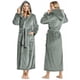 thumbnail image 1 of Bata de Franela con Capucha para Mujer de NY Threads Talle S, 1 of 6
