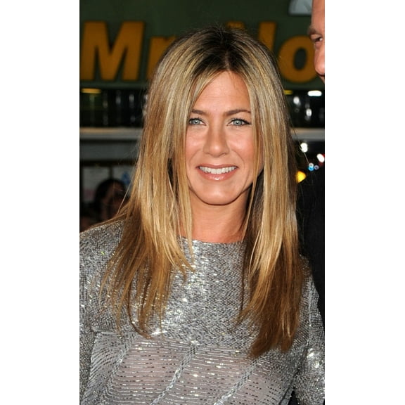 Jennifer Aniston At Arrivals For Love Happens Premiere, Westwood Village Theaters, Los Angeles, Ca September 15, 2009. Photo By Dee CerconeEverett Collection Celebrity (16 x 20)