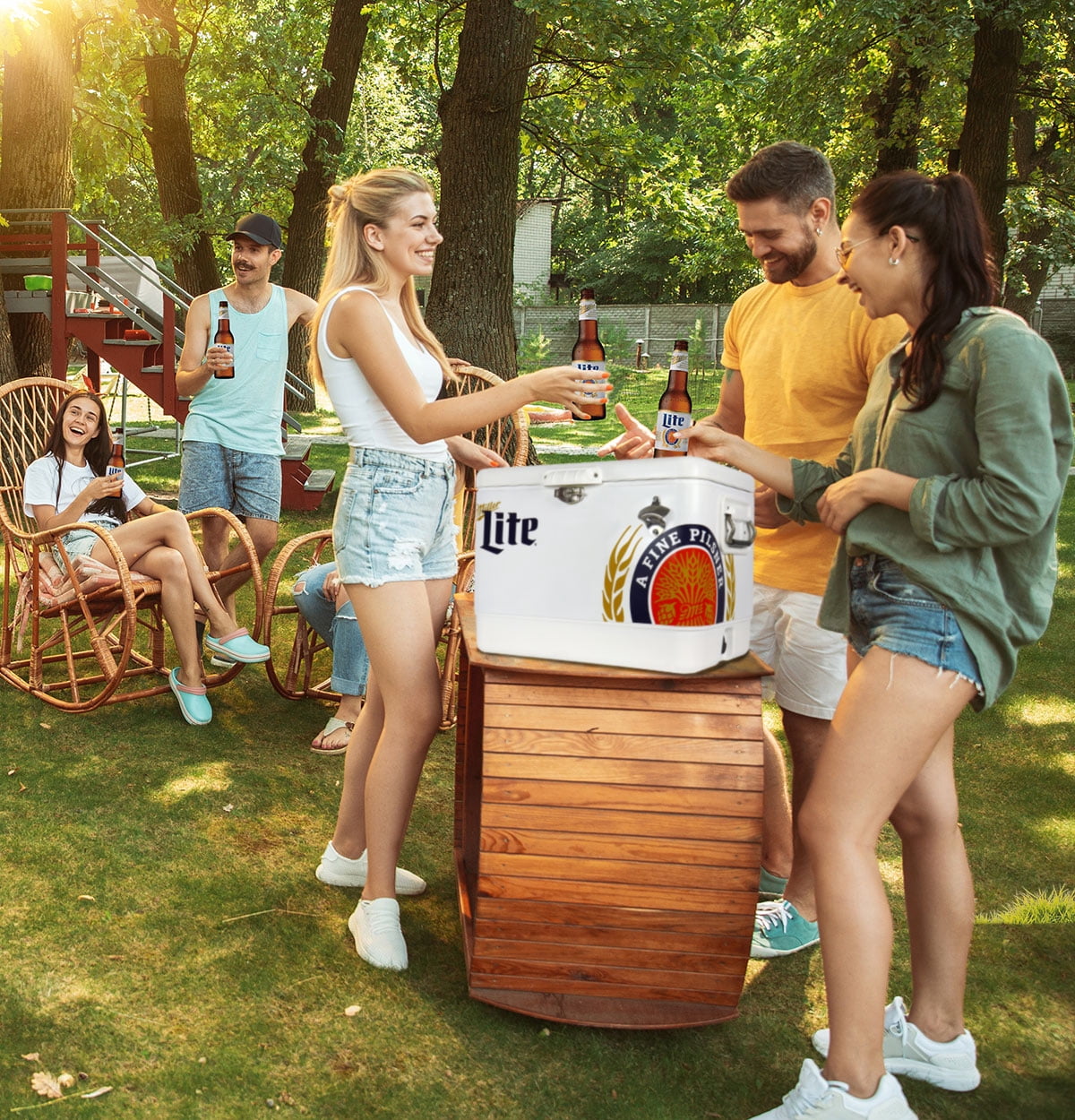 Miller Lite Ice Chest Cooler with Bottle Opener, 51L (54 qt), 85 Cans