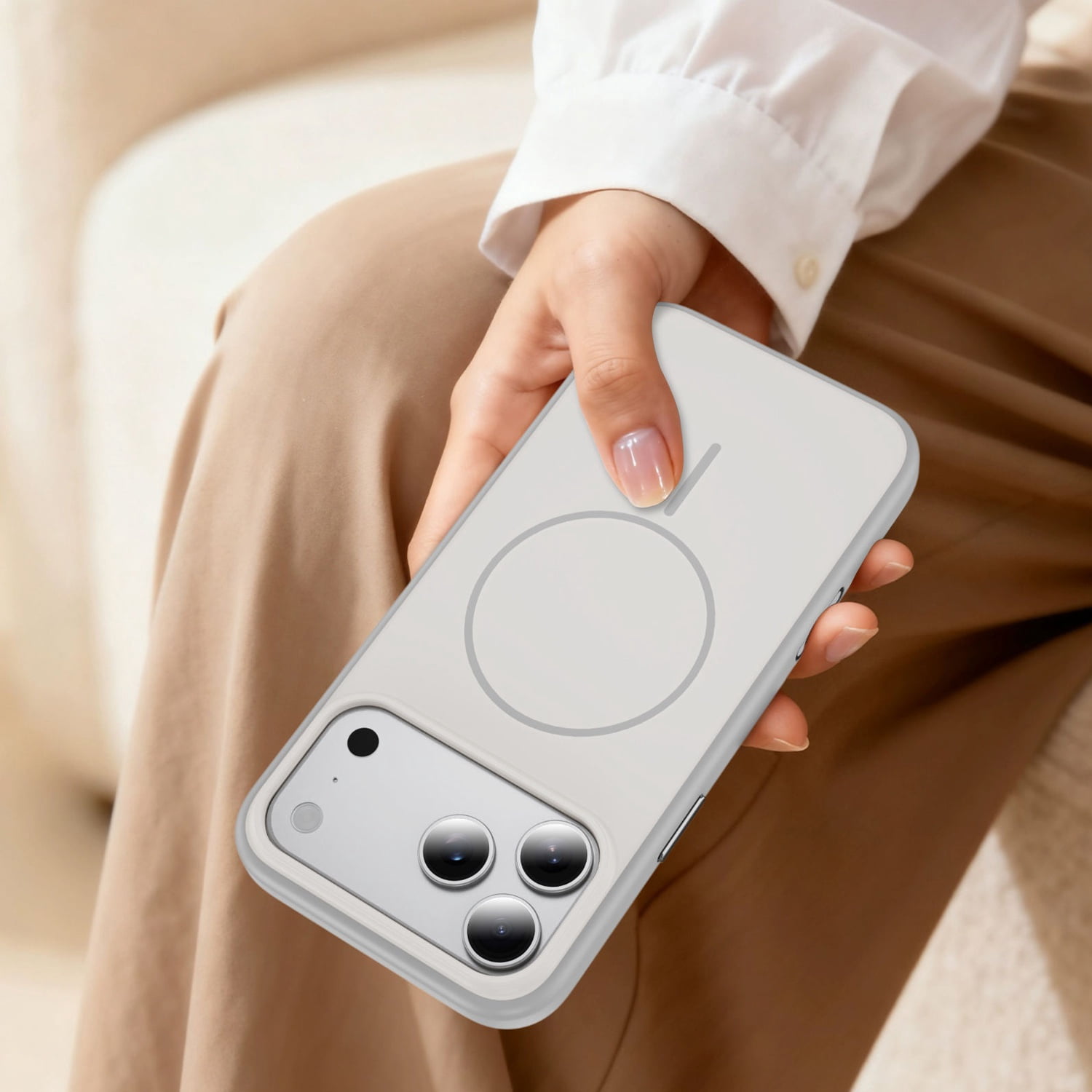 Silken Guard Case with Magsafe for iPhone 17 Pro - White