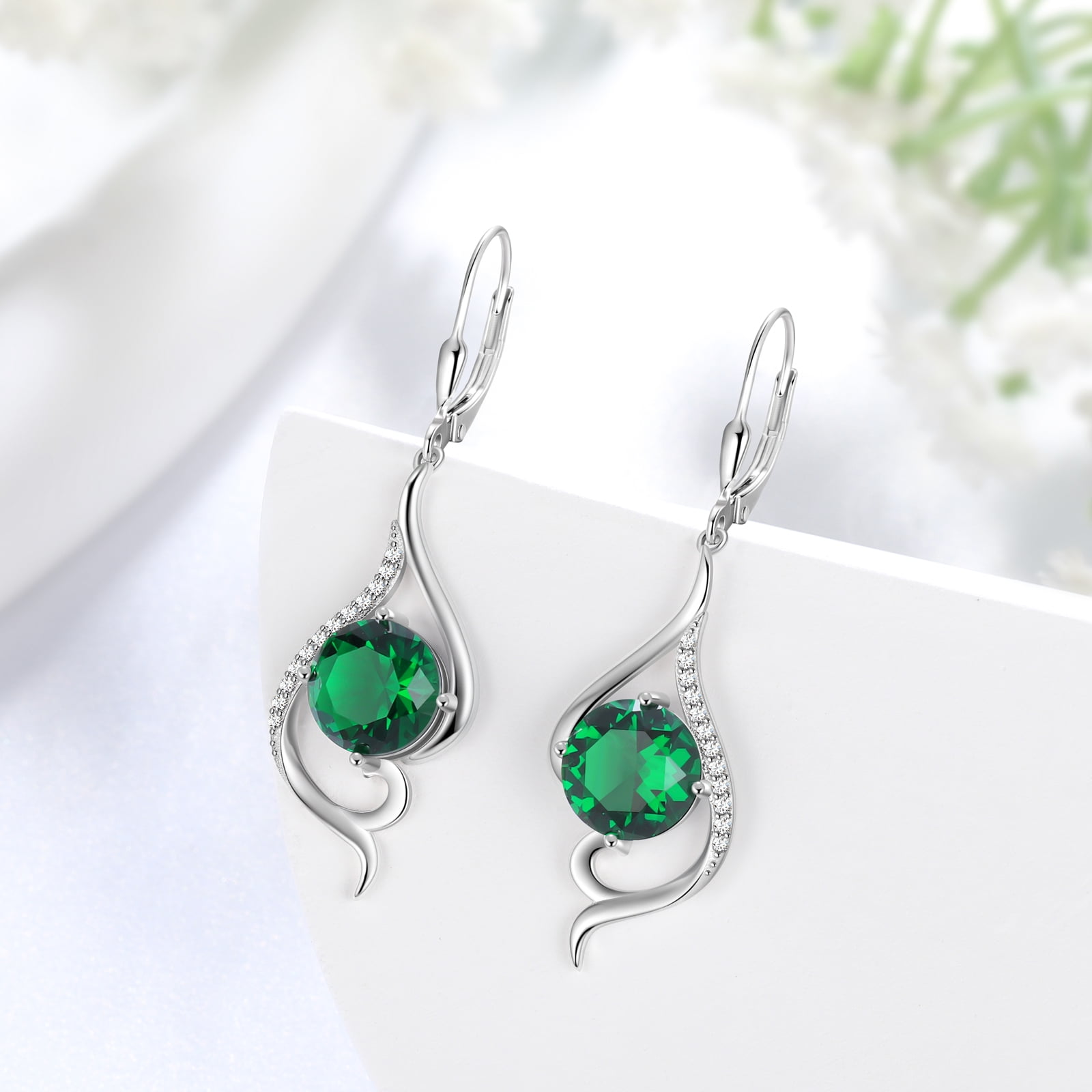 Juwaliy Women Dangle Earrings May Birthstone Earring Emerald Green 925 Sterling Silver Leverback Hanging Tail Jewelry Christmas Mother's Day Gift for Her/Mom/Grandma/Wife
