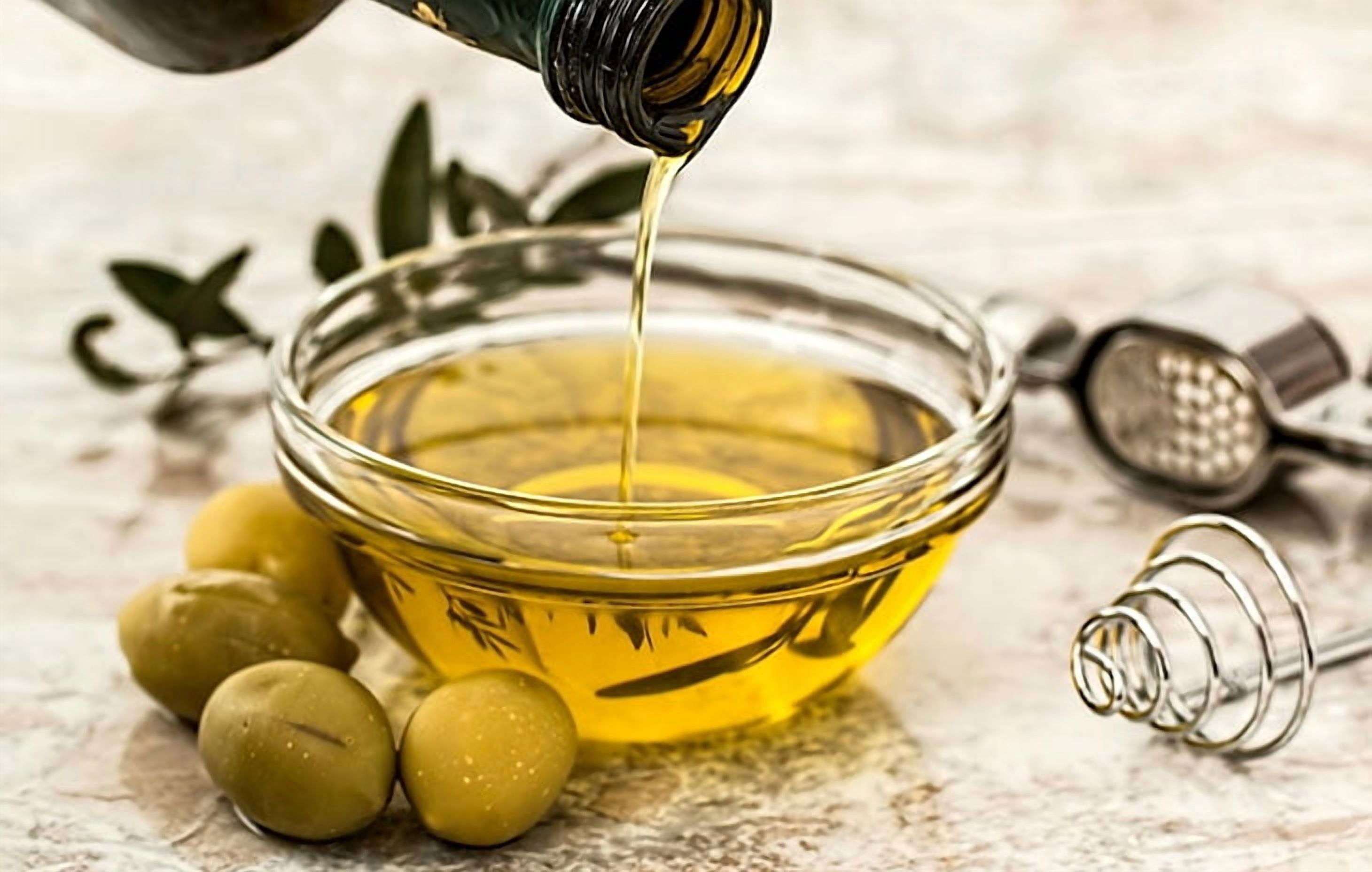 Supremo Italiano Extra Virgin Olive Oil | Cold Pressed | 33.8 fl oz.