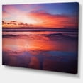 thumbnail image 2 of Plage Tropicale Colorée avec Nuages, 2 of 3